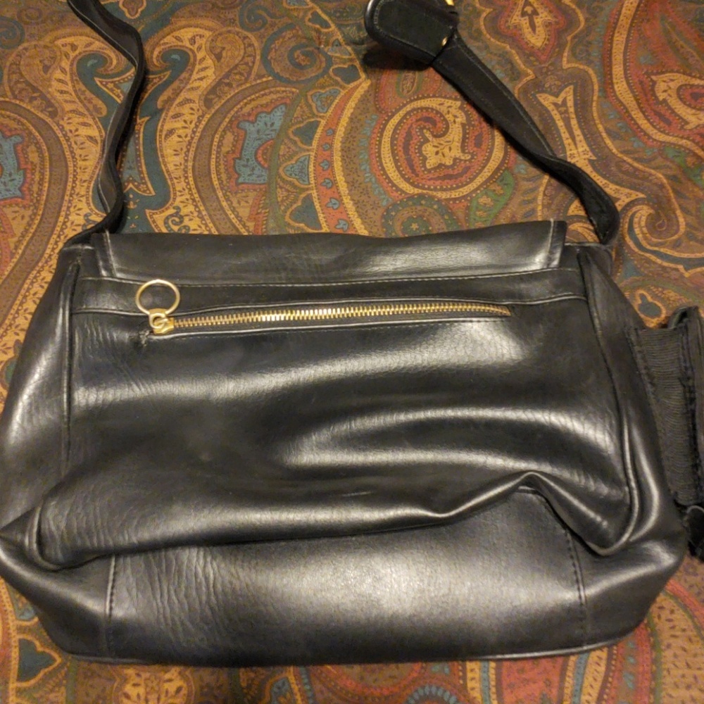 Purse - Picture 2 of 7